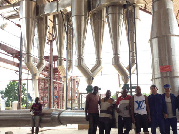 Máy-khử-nước-nào-tốt-hơn-để-sử-dụng-cho-thiết-bị-chế-biến-tinh-bột-sắn-Máy-chế-biến-bột-sắn-Máy-sấy-tinh-bột-sắn